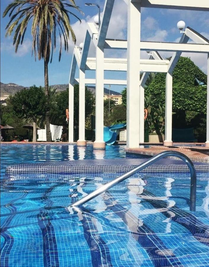 בנאלמדנה Apartamentos Holidays Benalbeach מראה חיצוני תמונה